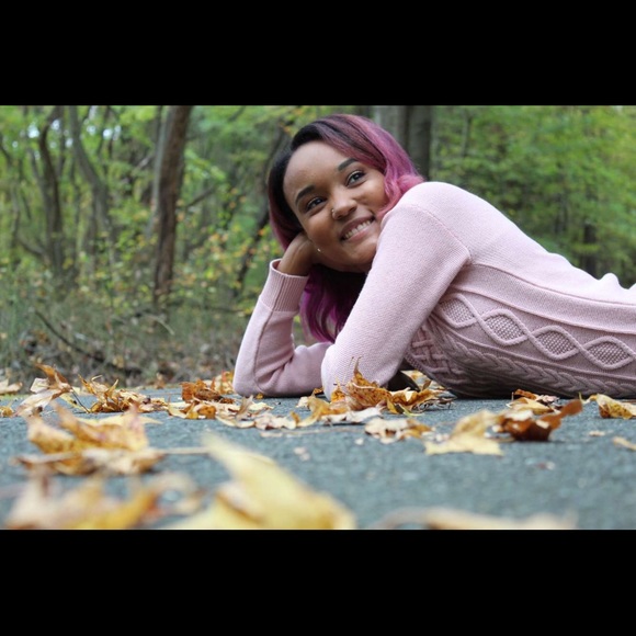 Meet your Posher, Dari - Picture 1 of 1